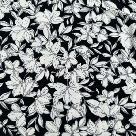 Alice + Olivia Delaina floral print top- Size XS - Picture 8 of 11